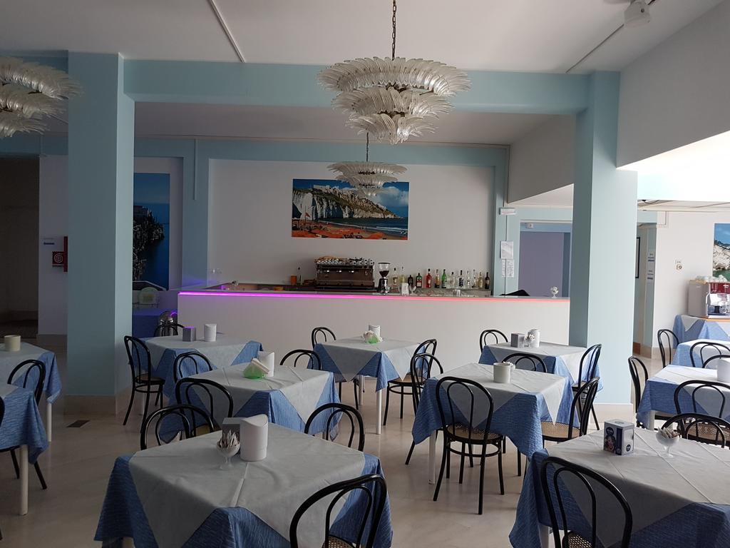 Centro Di Soggiorno Il Belvedere Vieste Eksteriør billede